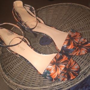 Nine West ankle strap sandals size 9.5